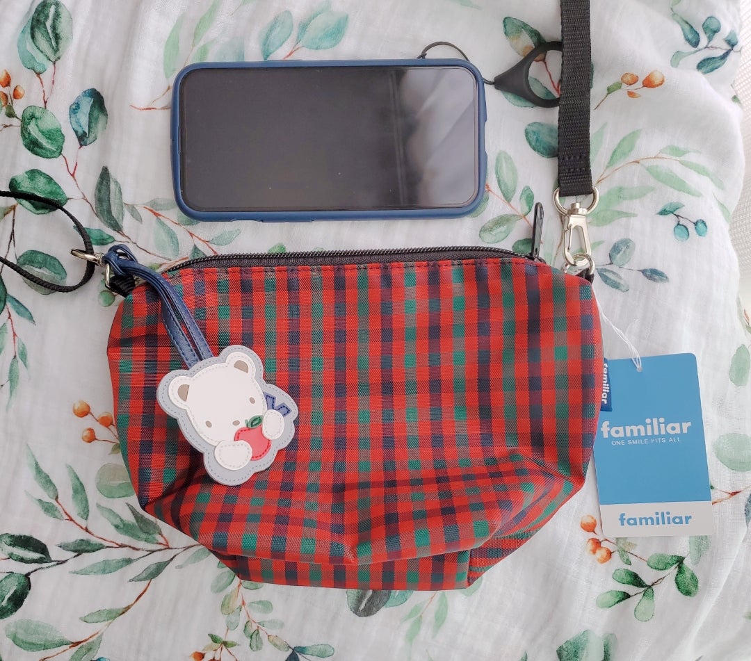 familiar ファミリア チェック柄ポシェット クマチャーム