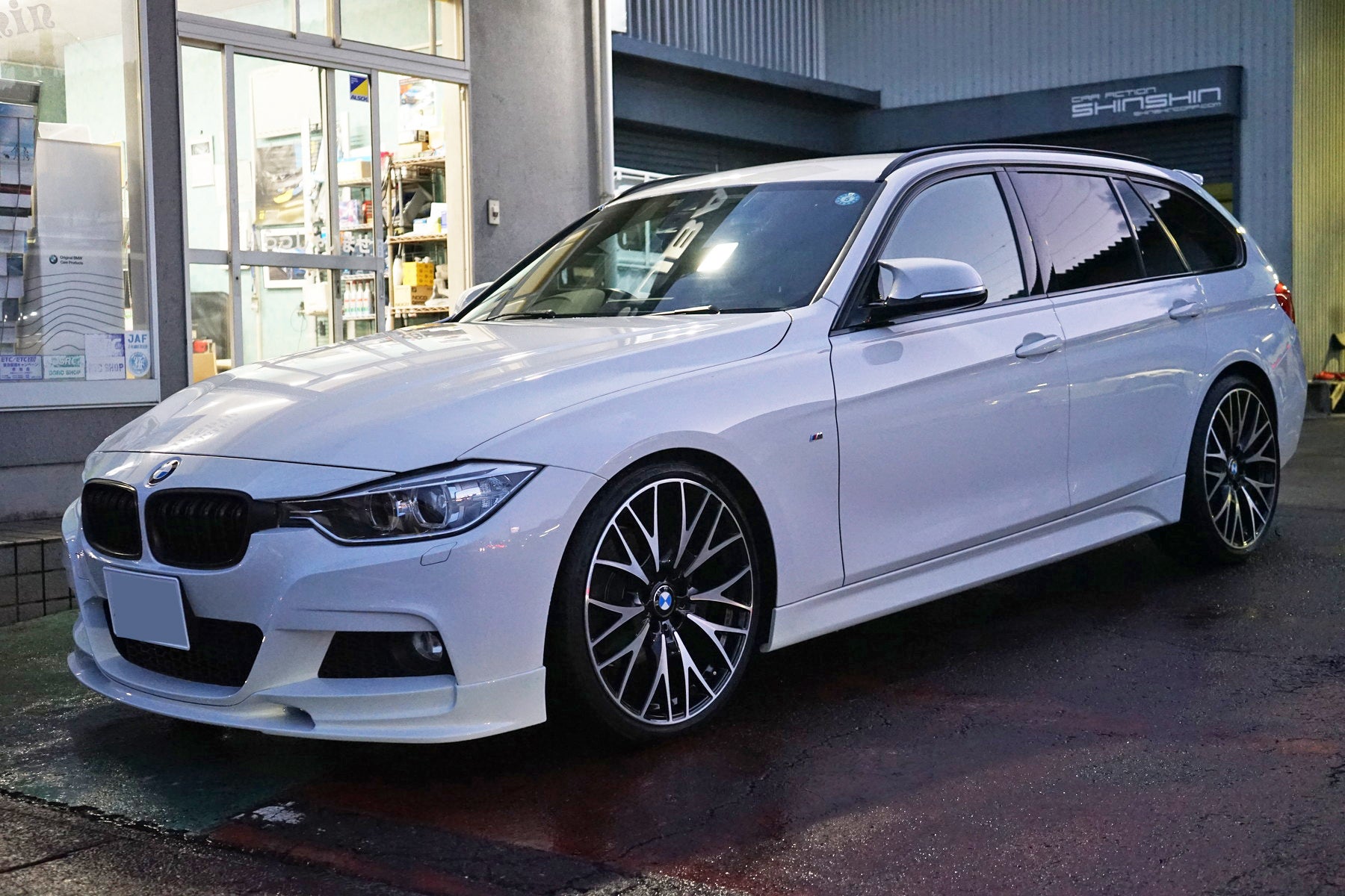 BMW F31 320dツーリング ダウンサス取り付け！ | こんにちわ。静岡県