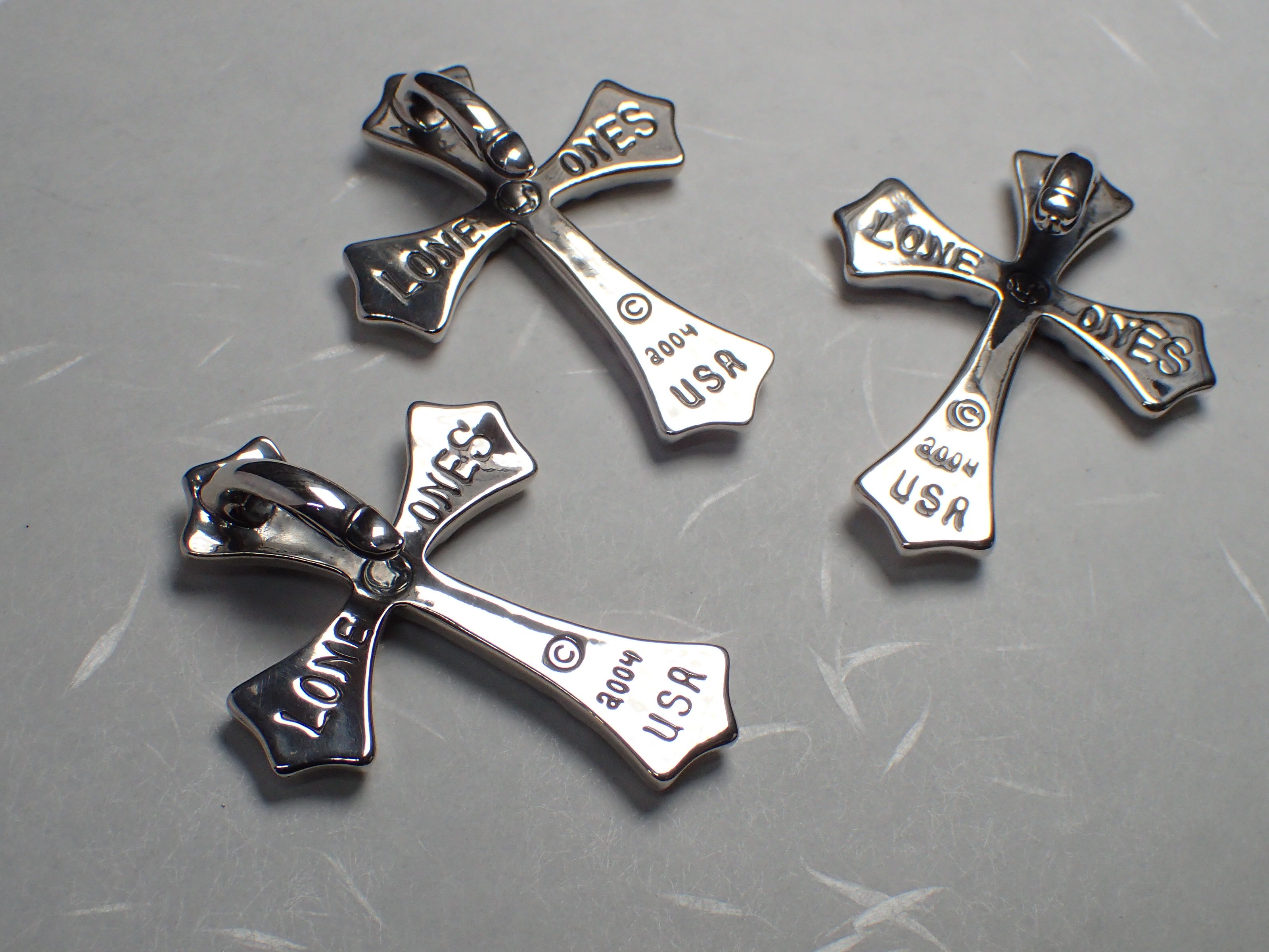 LONE ONES(ロンワンズ)スプレッドイーグルペンダント/ラージ