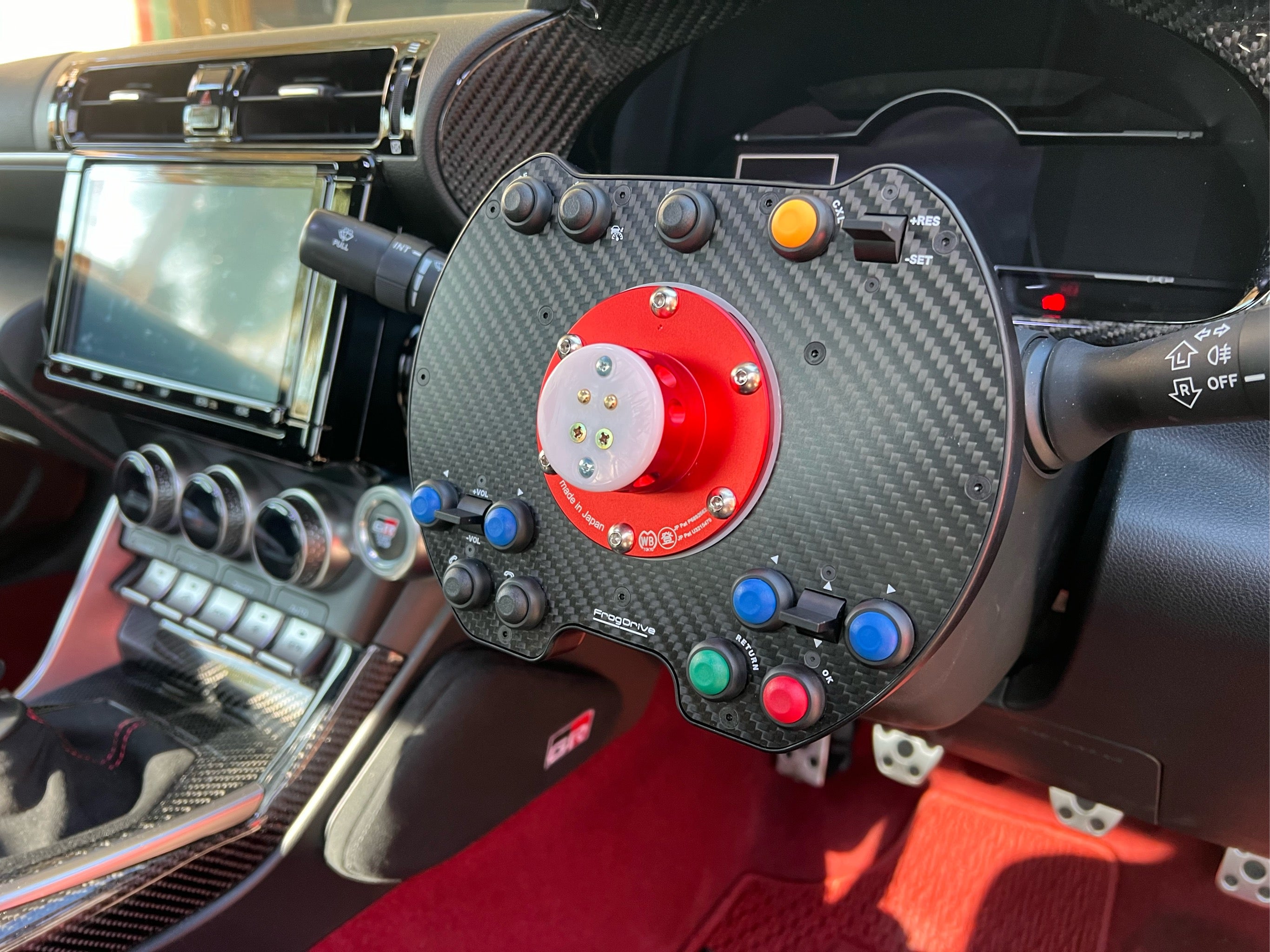 GR86へステアリングスイッチケース取付 | frogdriveのブログ