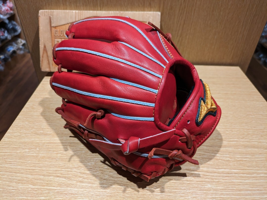 ミズノプロ】お客様にお買い上げ頂いた定番のミズノプロ硬式グラブを