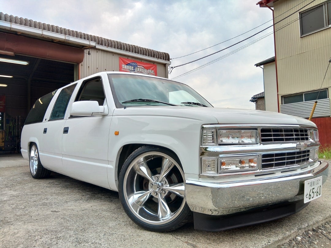 スーパーローダウン完成 シボレー サバーバン | THREE ARROW INC