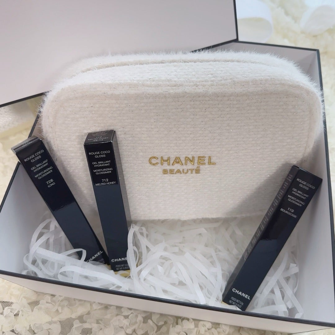CHANELシャネルクリスマスコフレ2024】ホリデー限定ポーチセット