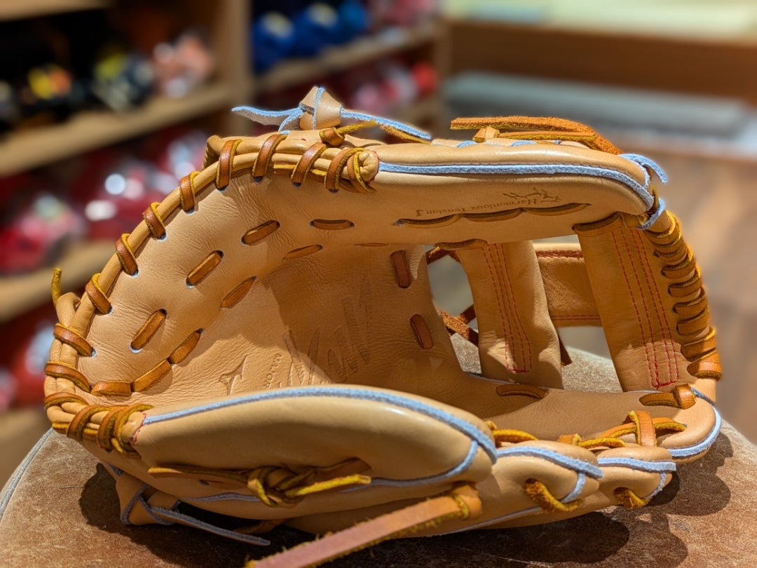 ミズノプロ［坂本モデル］内野手グラブ型付け／「不朽の名作」これから