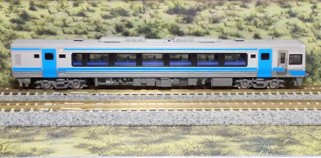 KATO JR四国2000系 特急「南風」 4両セット 入線‼️その➀ (品番10