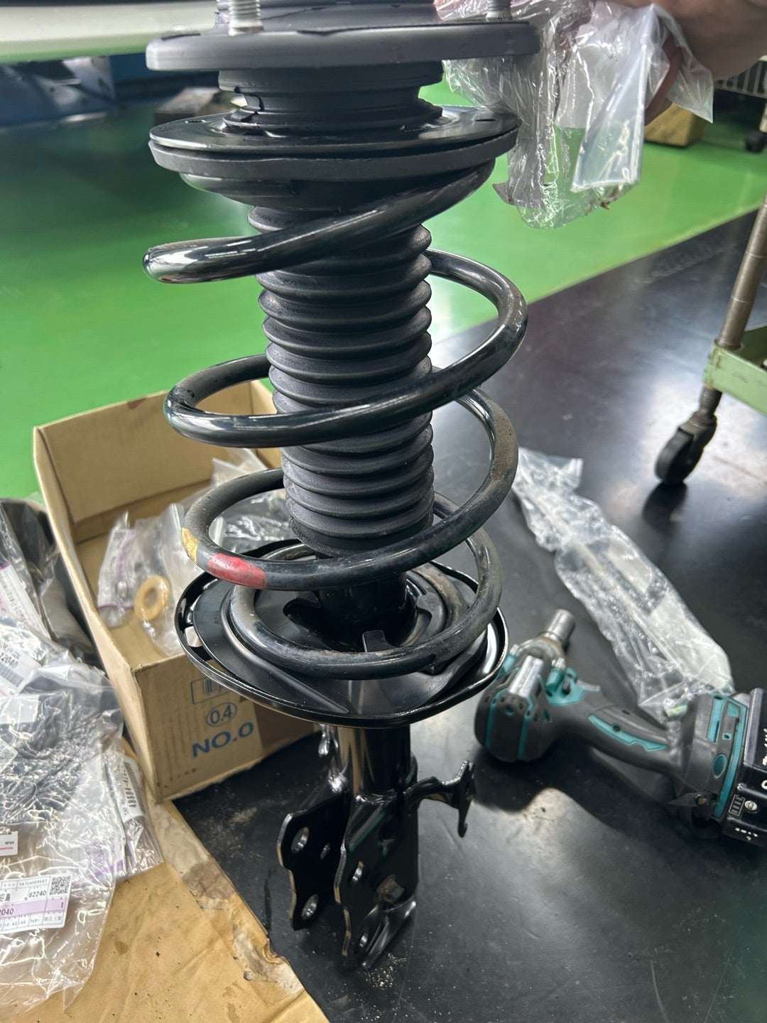 30プリウス 足回りをリフレッシュ‼️ | タイヤ館国立ナベブログ