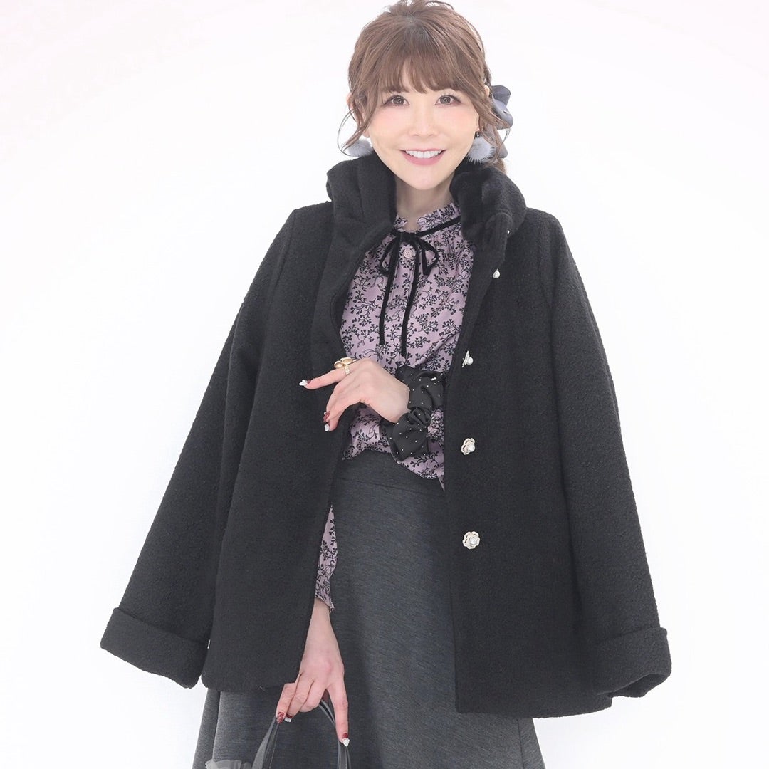 軽くて暖かなコートご紹介♡】カメリアビジューボタンのふわふわ