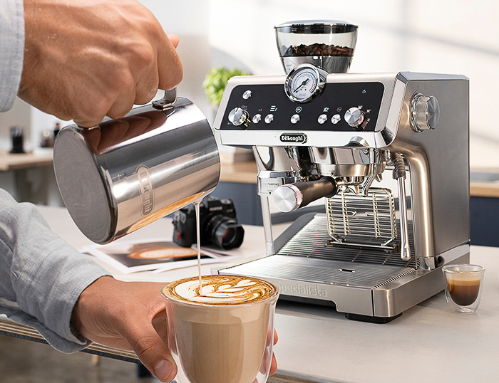 デロンギの新作エスプレッソマシンで自宅でも手軽においしいラテを