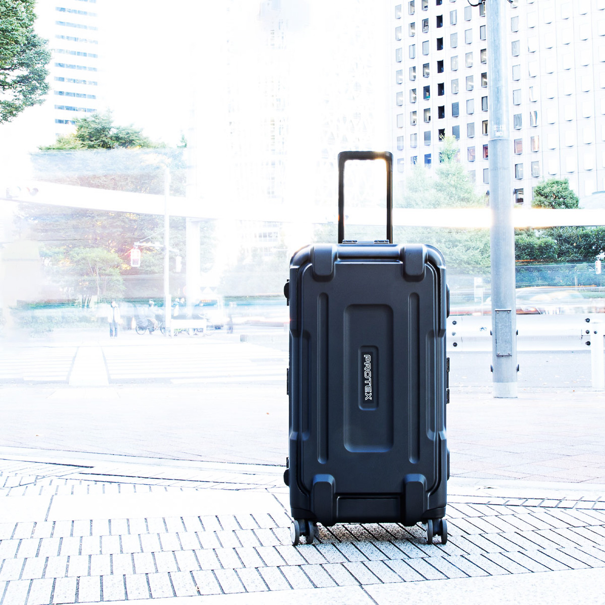 プロが愛用する堅牢ハードケース「PROTEX」に待望の預け入れサイズの縦