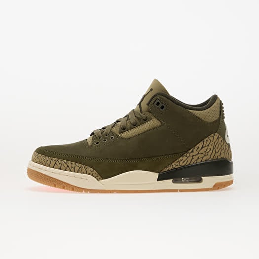 Sneakers - Air Jordan 3 Retro | Footshop