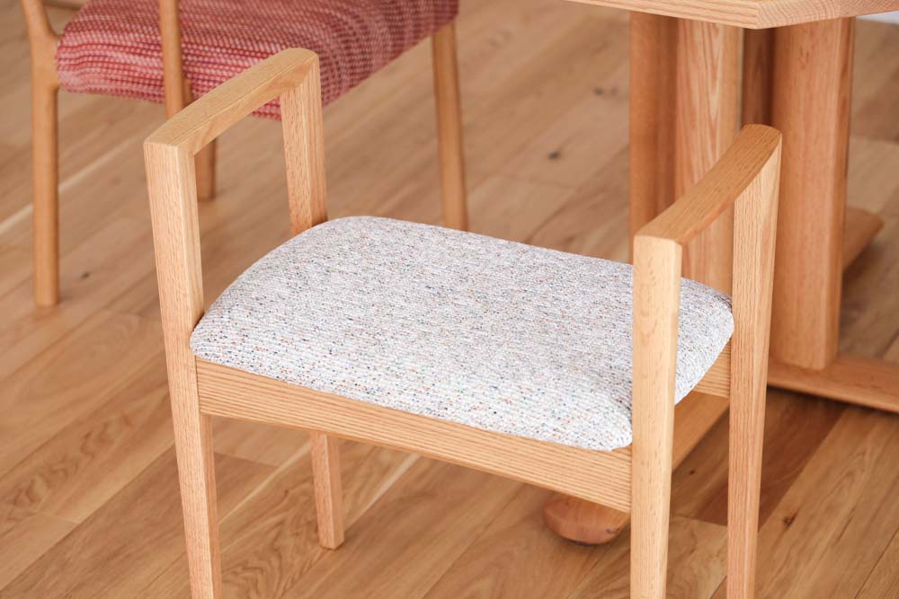 エントランスチェア ストレート | 【公式】飛騨の家具『株式会社シラカワ』