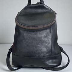 genten ゲンテン【極美品】ゴートヌメ レザーリュック ブラック