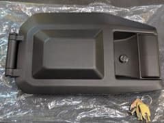 m*a様 ランクル70再再販(GDJ76W) 尿素リッドカバー 鍵付き加工 - メルカリ