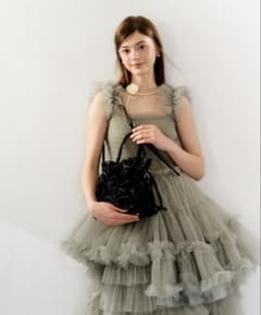 Treat ürself Rose motif dress up bag - メルカリ