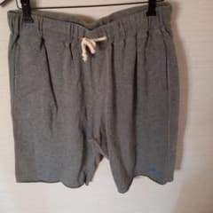 Stussy グレー ショートパンツ - メルカリ