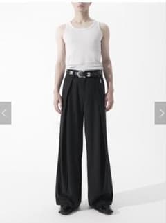 CS】stripe cross tuck drape slacks black - メルカリ