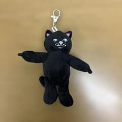 RIPNDIP リップンディップ キーホルダー ぬいぐるみ - メルカリ