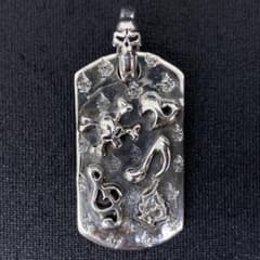 m43035836469_1.jpg?1759567111