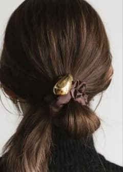 LETICIA＞エッグ ナイロン シュシュ - メルカリ