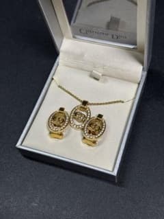 Christian Dior】 イヤリング,ネックレスセット - メルカリ