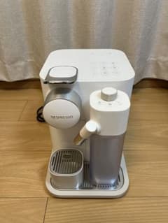 美品】ネスプレッソ グランラティシマ F531 コーヒーメーカー ホワイト