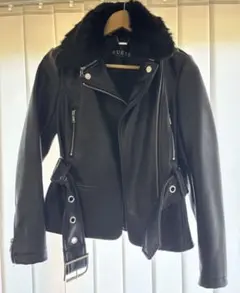 2026年最新】GUESS レザージャケットの人気アイテム - メルカリ