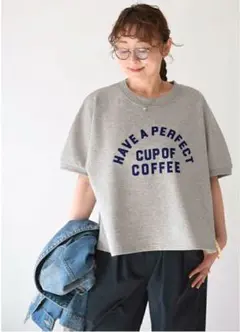 2026年最新】Hug O War Tシャツ・カットソーの人気アイテム - メルカリ