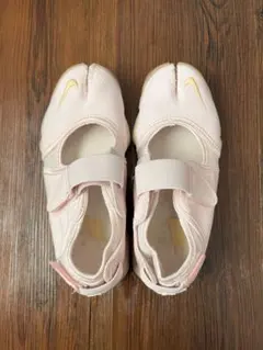 2026年最新】NIKE エアリフト 24 白の人気アイテム - メルカリ