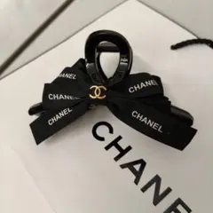 2026年最新】シャネルノベルティヘアクリップの人気アイテム - メルカリ