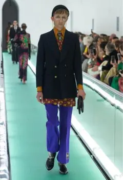 2026年最新】gucci フレアパンツの人気アイテム - メルカリ