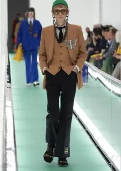 2026年最新】gucci フレアパンツの人気アイテム - メルカリ