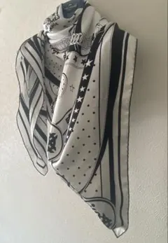 2026年最新】hermes バンダナ カシシルの人気アイテム - メルカリ