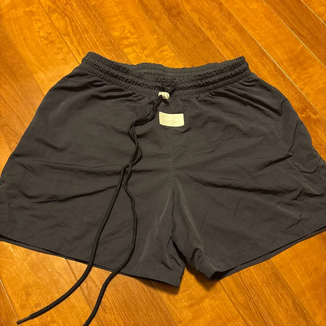 2026年最新】FEAR of god nike ハーフパンツの人気アイテム - メルカリ