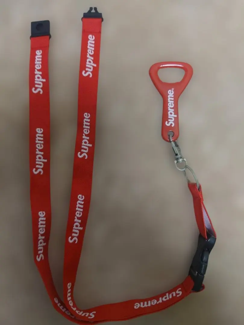 2026年最新】supremeランヤードの人気アイテム - メルカリ