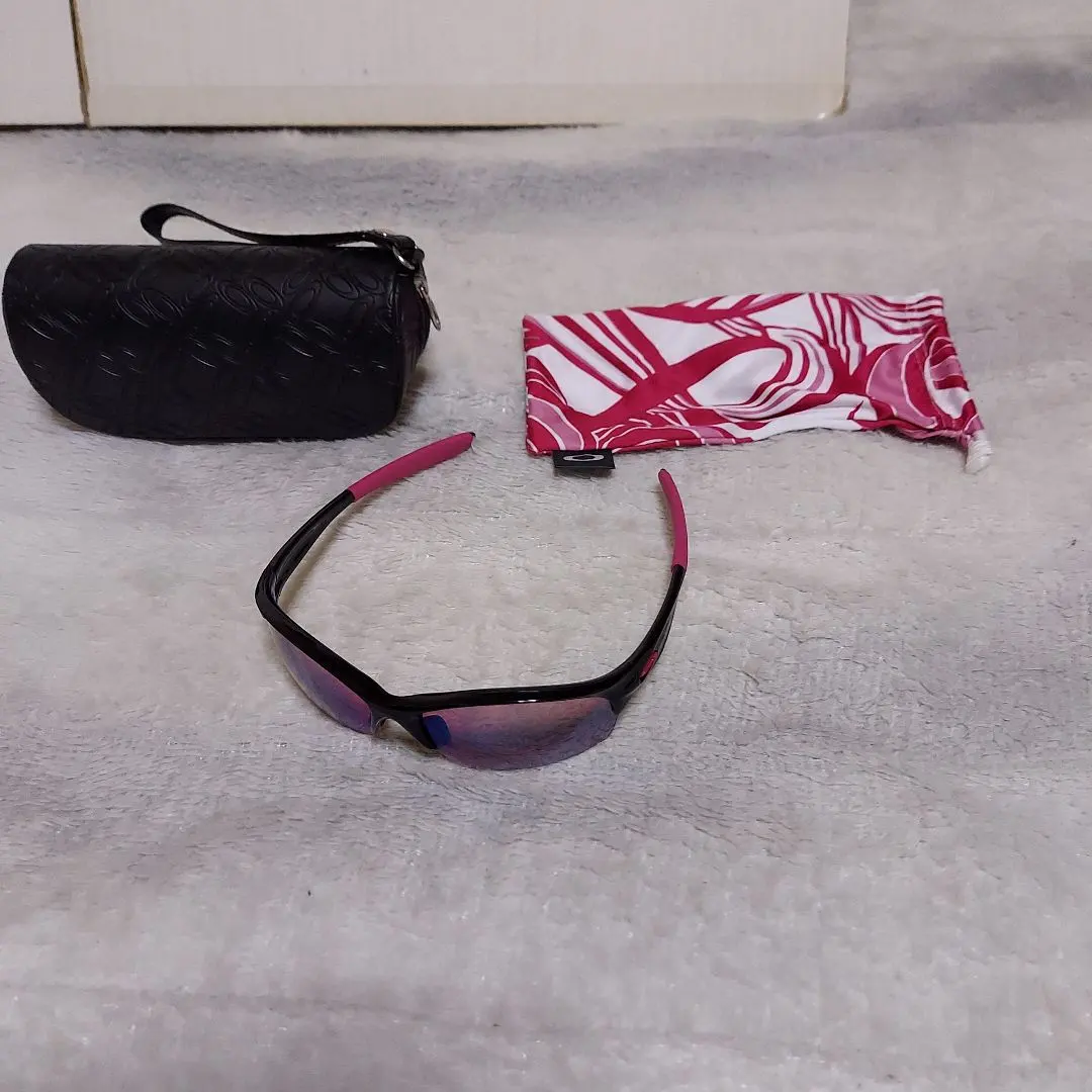 2026年最新】オークレーサングラス ピンクリボンの人気アイテム - メルカリ