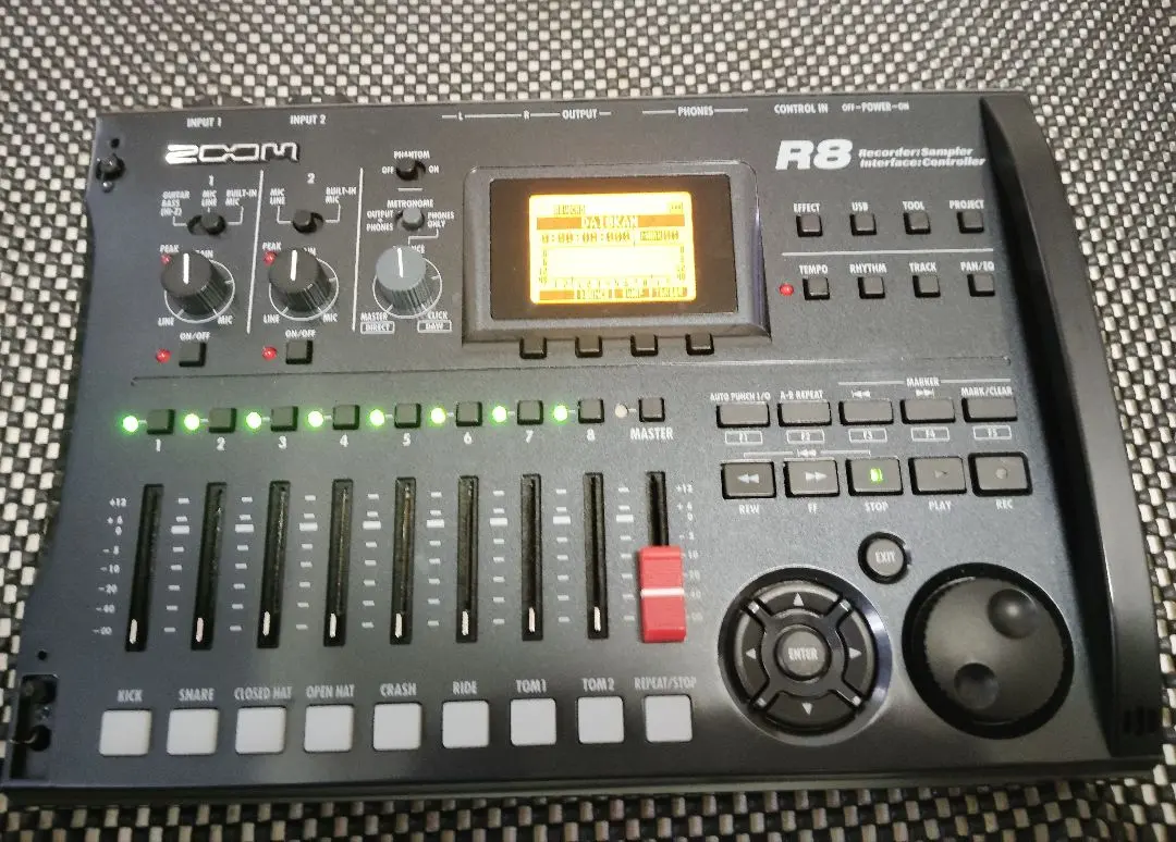 2026年最新】zoom r8 マルチトラックレコーダーの人気アイテム - メルカリ