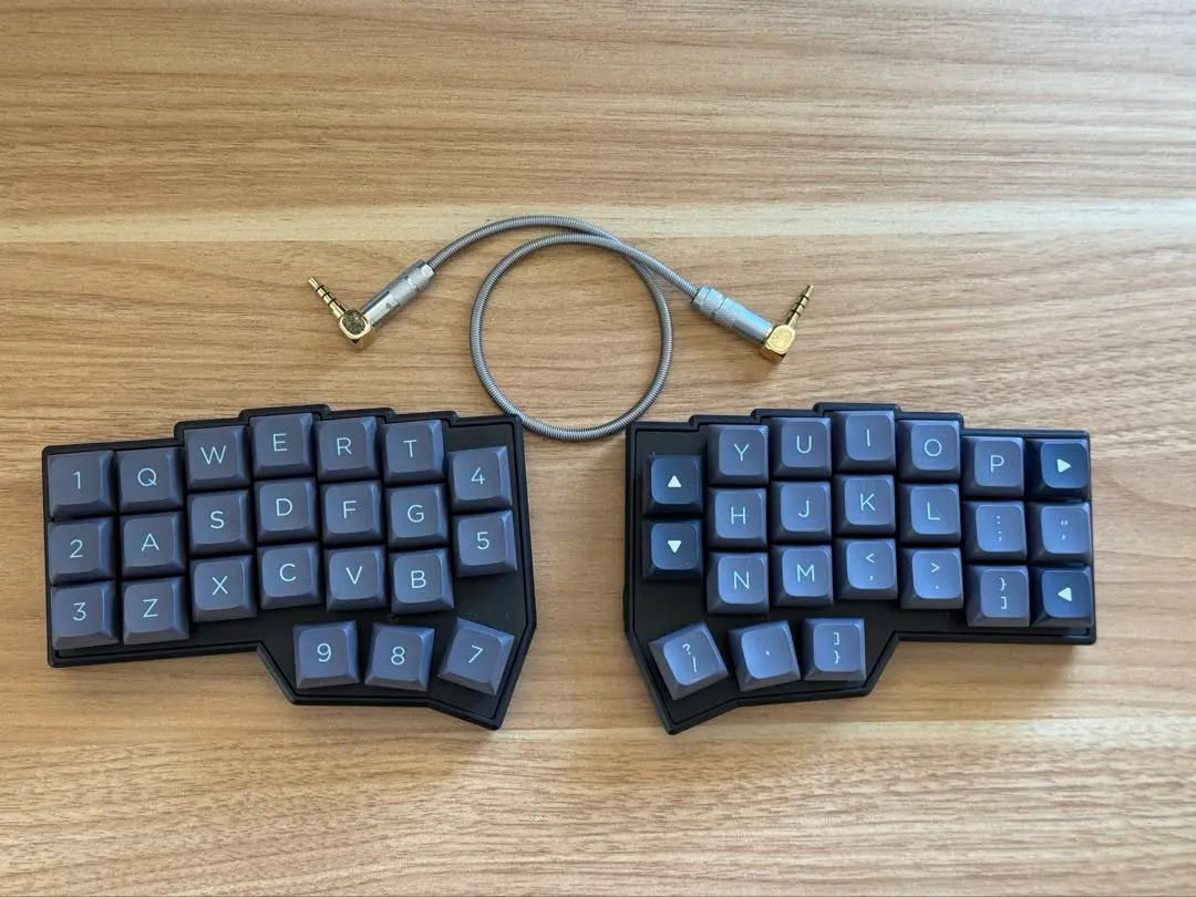 2026年最新】CORNE v4 cherryの人気アイテム - メルカリ