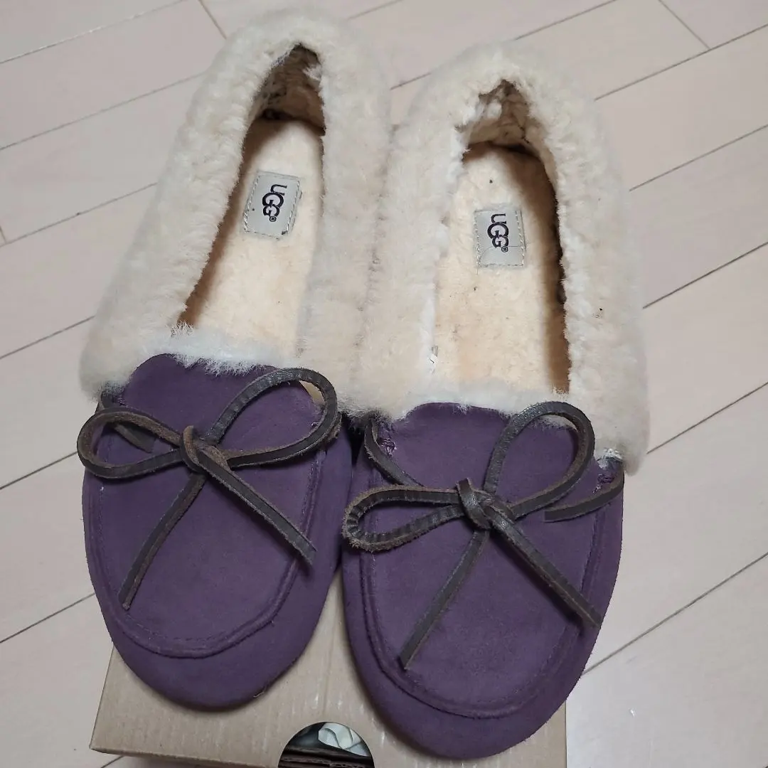 2026年最新】UGG カラー：パープル系 モカシンの人気アイテム - メルカリ