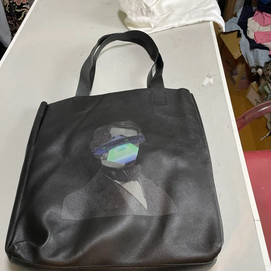 2026年最新】VALENTINO カラー：ブラック系 トートバッグの人気