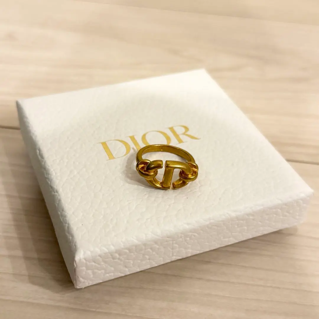 2026年最新】dior cd navy リングの人気アイテム - メルカリ