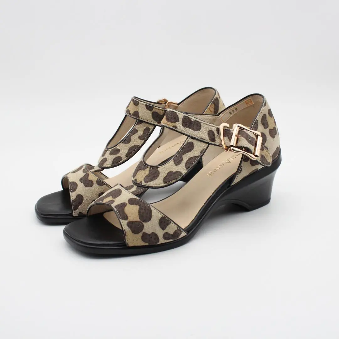 2026年最新】ヒルズアベニューサンダルの人気アイテム - メルカリ