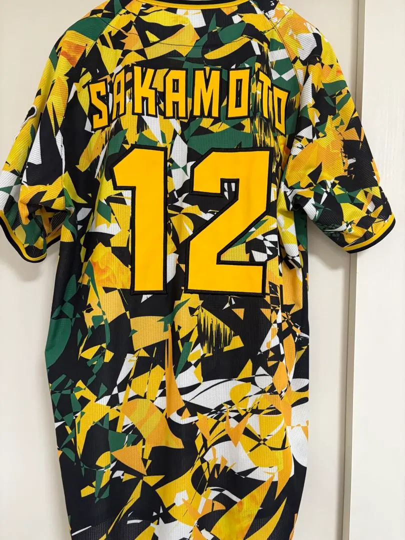 2026年最新】坂本勇人 ユニフォーム ビジターの人気アイテム - メルカリ