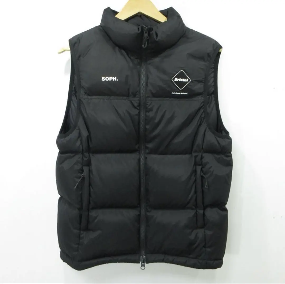 2026年最新】FCRB リバーシブル ダウンベストの人気アイテム - メルカリ