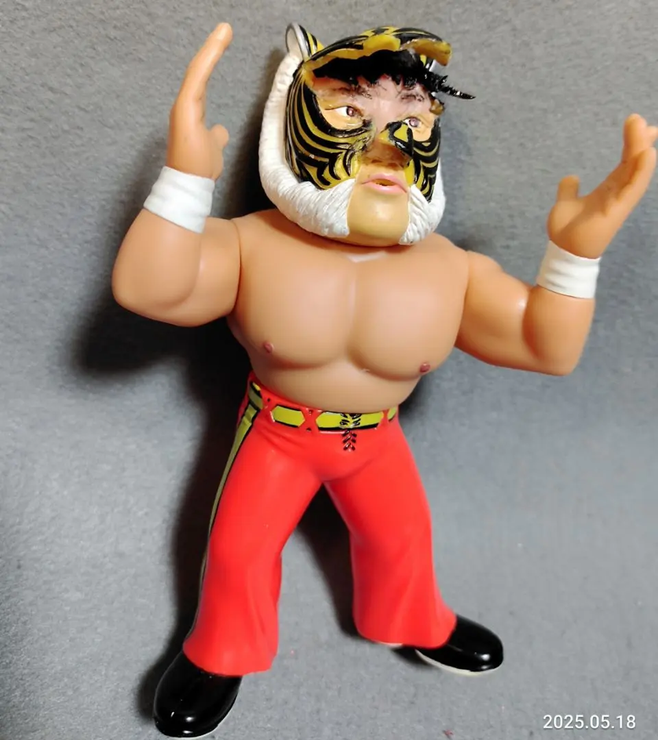 初代タイガーマスク ジュウロクホウイ ソフビ プロレス フィギュアHAO
