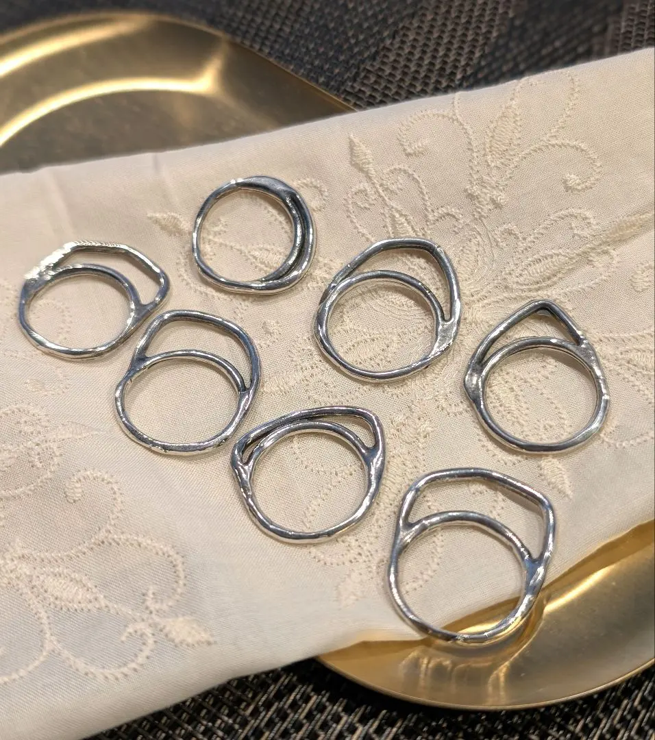 2026年最新】iosselliani 8連 リングの人気アイテム - メルカリ