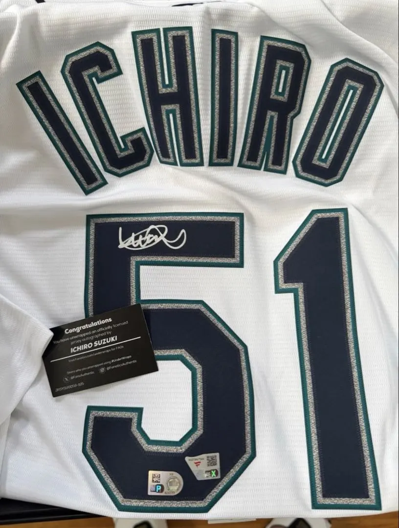 2026年最新】イチロー サイン ユニフォームの人気アイテム - メルカリ