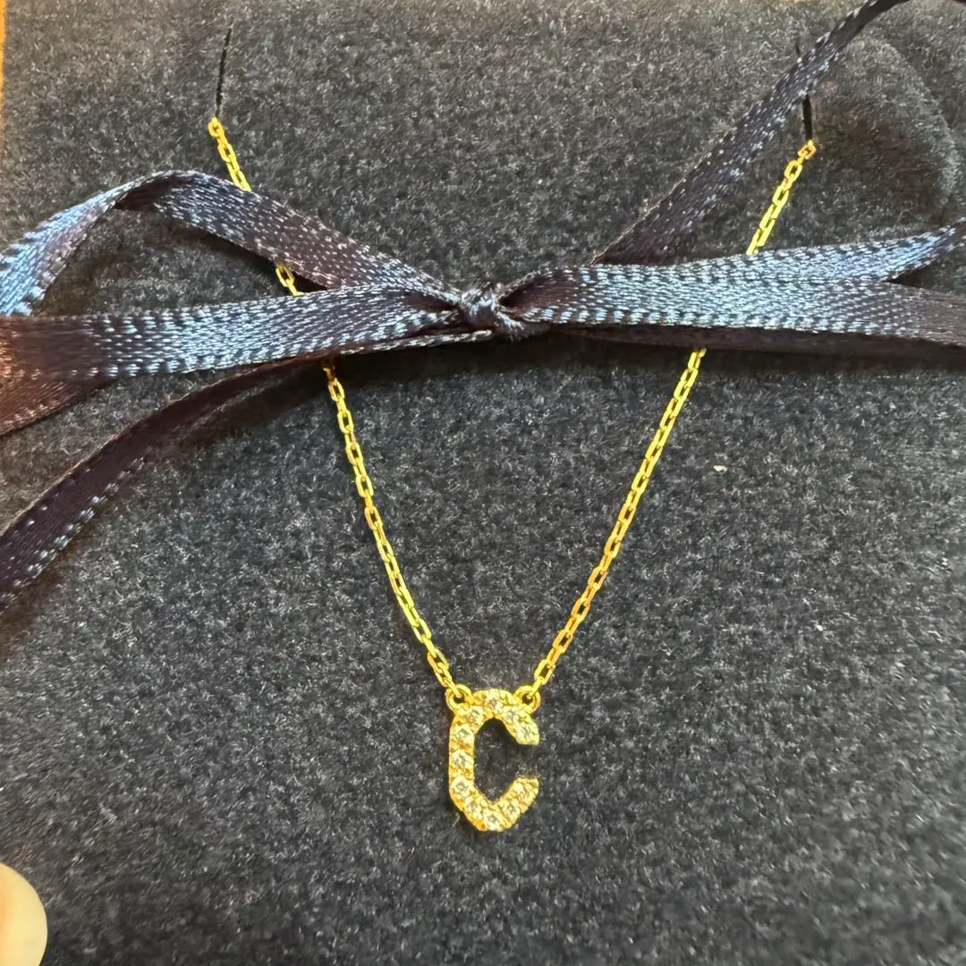 2026年最新】Ahkah イニシャルネックレス kの人気アイテム - メルカリ