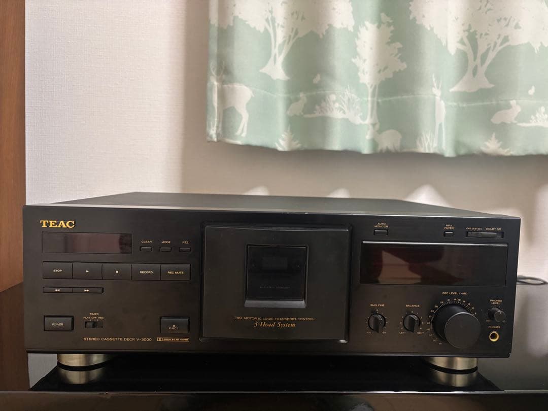 TEAC ステレオカセットデッキ　V-3000 中古 TEAC V-3000 3-Head System Stereo Cassette Deck 18W AC100V Silver