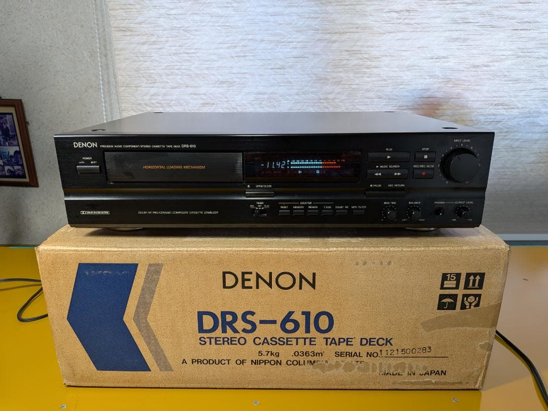 DENON DRS-610 ステレオカセットデッキ Denon DRS-610 Front Loading Cassette Deck in the Black Finish