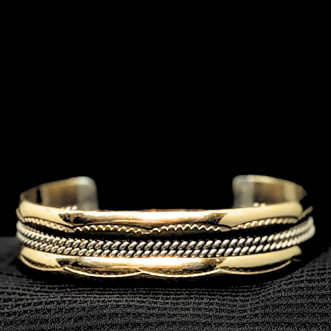 極美品】Navajo Tahe バングル／12K GF×SV925／即日発送 - メルカリ